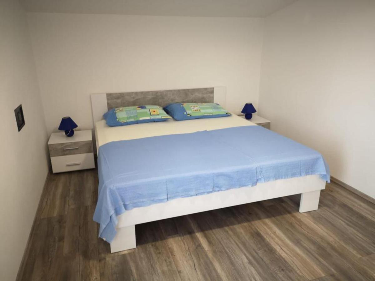 Apartments Tara Ražanac Dış mekan fotoğraf
