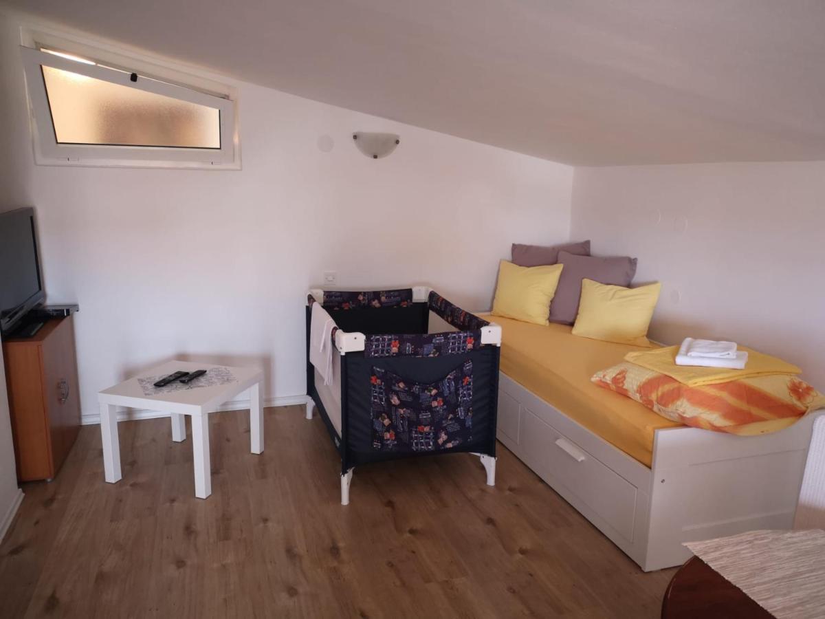 Apartments Tara Ražanac Dış mekan fotoğraf